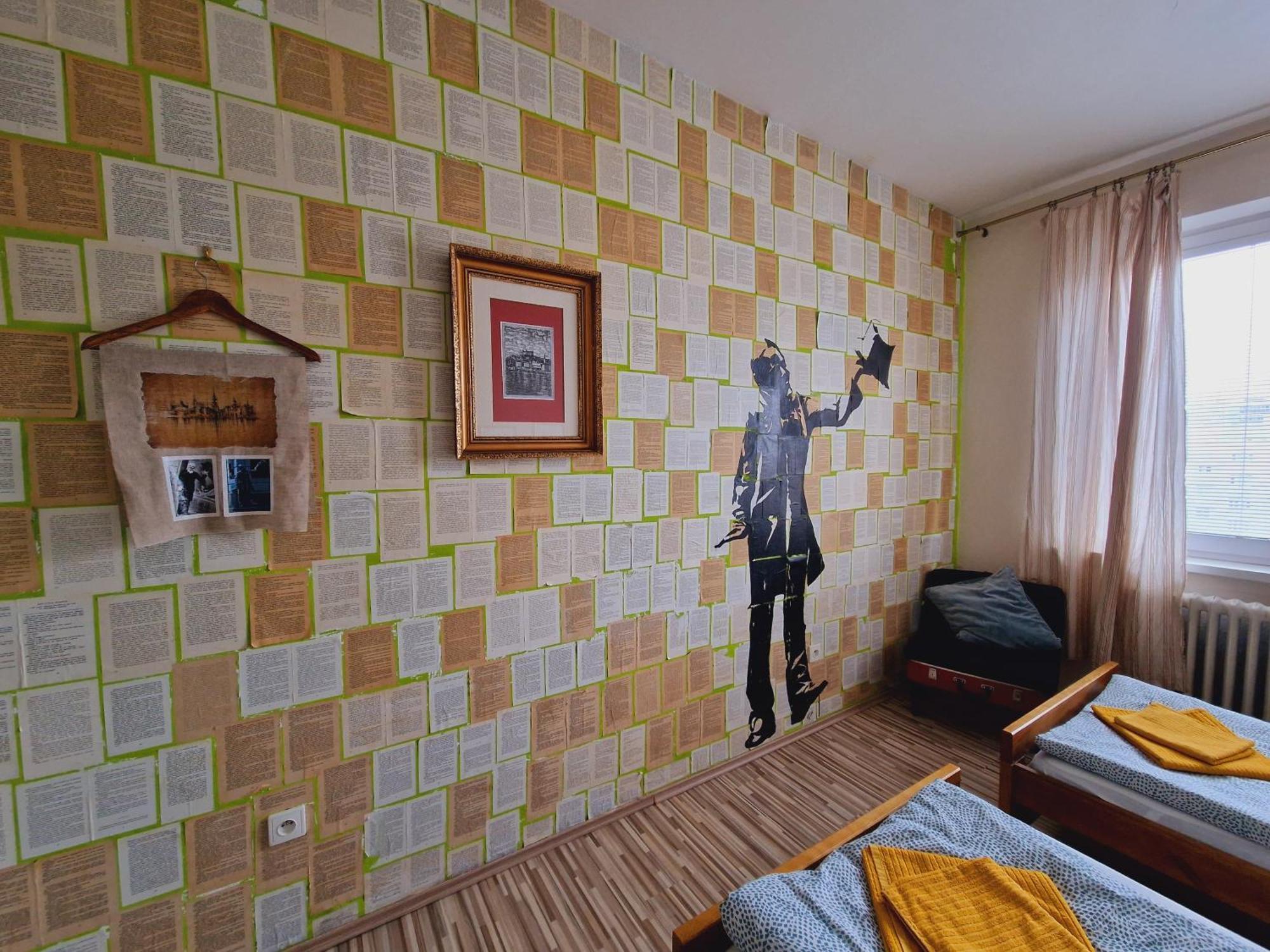 Touch Of History Apartment Братислава Экстерьер фото