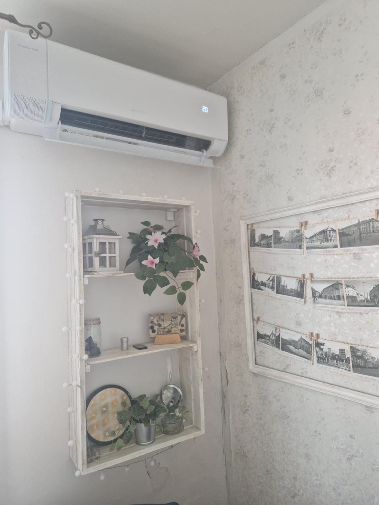 Touch Of History Apartment Братислава Экстерьер фото
